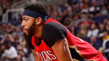 PHOENIX, AZ - NOVEMBER 24: Anthony Davis
