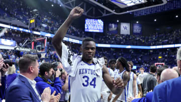 Oscar Tshiebwe #34 of the Kentucky Wildcats. (Photo by Andy Lyons/Getty Images)