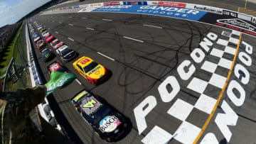 LONG POND, PENNSYLVANIA - JULY 28: Kevin Harvick, driver of the #4 Busch Beer Gen X Ford, leads the field during start of the Monster Energy NASCAR Cup Series Gander RV 400 at Pocono Raceway on July 28, 2019 in Long Pond, Pennsylvania. (Photo by Jared C. Tilton/Getty Images)