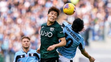 ROME, ITALY - FEBRUARY 29: Luis Alberto Romero of Lazio competes for the ball with Takehiro Tomiyasu of Bologna during the Serie A match between SS Lazio and Bologna FC at Stadio Olimpico on February 29, 2020 in Rome, Italy. (Photo by Danilo Di Giovanni/Quality Sport Images/Getty Images)