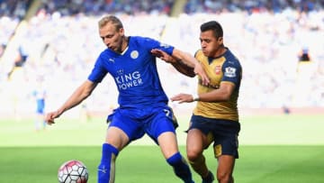 LEICESTER, ENGLAND - SEPTEMBER 26: Ritchie De Laet of Leicester City and Alexis Sanchez of Arsenal compete for the ball during the Barclays Premier League match between Leicester City and Arsenal at The King Power Stadium on September 26, 2015 in Leicester, United Kingdom. (Photo by Michael Regan/Getty Images)