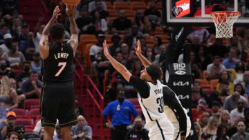 Miami Heat guard Kyle Lowry (7) shoots over Brooklyn Nets guard Seth Curry (30)(Jasen Vinlove-USA TODAY Sports)