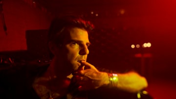 AHS: NYC – Pictured: Zachary Quinto as Sam. CR: Pari Dukovic/FX