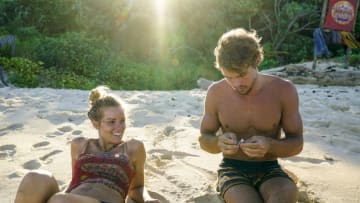 Jessica Johnston and Cole Medders on the sixth episode of SURVIVOR 35, themed Heroes vs. Healers vs. Hustlers, airing Wednesday, November 1 (8:00-9:00 PM, ET/PT) on the CBS Television Network. Photo: Robert Voets/CBS ©2017 CBS Broadcasting Inc. All Rights Reserved