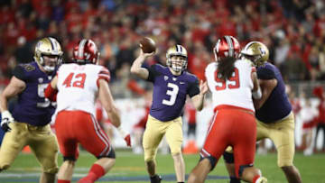 SANTA CLARA, CA - NOVEMBER 30: Jake Browning #3 of the Washington Huskies passes the ball against the Utah Utes during the Pac 12 Championship game at Levi's Stadium on November 30, 2018 in Santa Clara, California. (Photo by Ezra Shaw/Getty Images)