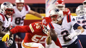 KANSAS CITY, MISSOURI - OCTOBER 05: Frank Clark #55 of the Kansas City Chiefs prepares to sack Brian Hoyer #2 of the New England Patriots at Arrowhead Stadium on October 05, 2020 in Kansas City, Missouri. (Photo by Jamie Squire/Getty Images)