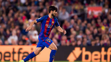 BARCELONA, SPAIN - APRIL 15: Andre Gomes of FC Barcelona conducts the ball during the La Liga match between FC Barcelona and Real Sociedad de Futbol at Camp Nou stadium on April 15, 2017 in Barcelona, Spain. (Photo by Alex Caparros/Getty Images)