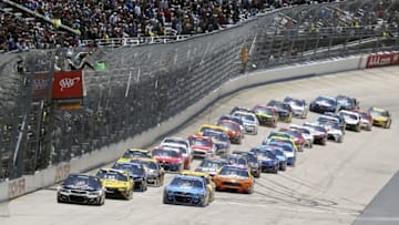 May 15, 2016; Dover, DE, USA; NASCAR Sprint Cup Series driver Kevin Harvick (4) leads the field to the green flag to start the AAA 400 Drive For Autism at Dover International Speedway. Mandatory Credit: Matthew O