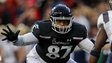 Cincinnati Bearcats offensive lineman Mao Glynn II against Navy Midshipmen at Nippert Stadium. USA Today.