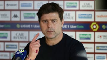 METZ, FRANCE - APRIL 24: Coach of PSG Mauricio Pochettino during the Ligue 1 match between FC Metz and Paris Saint-Germain (PSG) at Stade Saint-Symphorien on April 24, 2021 in Metz, France. (Photo by John Berry/Getty Images)