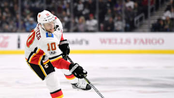 LOS ANGELES, CA - OCTOBER 11: Kris Versteeg