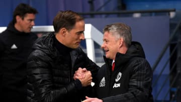 PARIS, FRANCE - MARCH 06: Ole Gunnar Solskjaer, Manager of Manchester United shakes hands with Thomas Tuchel, Manager of PSG during the UEFA Champions League Round of 16 Second Leg match between Paris Saint-Germain and Manchester United at Parc des Princes on March 06, 2019 in Paris, . (Photo by Shaun Botterill/Getty Images)