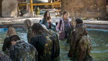 Alycia Debnam-Carey as Alicia Clark, Jenna Elfman as Naomi - Fear the Walking Dead _ Season 4, Episode 4 - Photo Credit: Richard Foreman, Jr/AMC