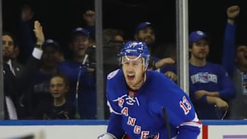 NEW YORK, NY - NOVEMBER 03: Kevin Hayes