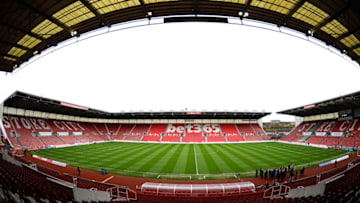 STOKE ON TRENT, ENGLAND - MARCH 18: General view inside the stadium prior to the Premier League match between Stoke City and Chelsea at Bet365 Stadium on March 18, 2017 in Stoke on Trent, England. (Photo by Tony Marshall/Getty Images)