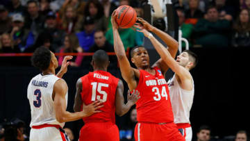 BOISE, ID - MARCH 17: Kaleb Wesson #34 of the Ohio State Buckeyes handles the ball during the second half against the Gonzaga Bulldogs in the second round of the 2018 NCAA Men's Basketball Tournament at Taco Bell Arena on March 17, 2018 in Boise, Idaho. (Photo by Kevin C. Cox/Getty Images)
