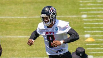 Atlanta Falcons tight end Kyle Pitts (8). Mandatory Credit: Dale Zanine-USA TODAY Sports