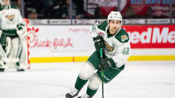 EVERETT, WASHINGTON - JANUARY 18: Everett Silvertips forward Cole Fonstad #42. (Photo by Christopher Mast/Getty Images)