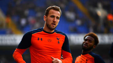LONDON, ENGLAND - APRIL 08: Harry Kane of Tottenham Hotspur warms up prior to the Premier League match between Tottenham Hotspur and Watford at White Hart Lane on April 8, 2017 in London, England. (Photo by Dan Mullan/Getty Images)