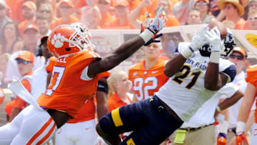 CLEMSON, SC - SEPTEMBER 2: Cornerback Demetrius Monday