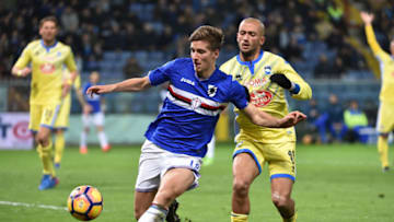 GENOA, ITALY - MARCH 04: Dennis Praet of Sampdoria and Ahmad Benali during the Serie A match between UC Sampdoria and Pescara Calcio at Stadio Luigi Ferraris on March 4, 2017 in Genoa, Italy. (Photo by Paolo Rattini/Getty Images)