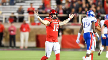 LUBBOCK, TX - SEPTEMBER 29: Nic Shimonek