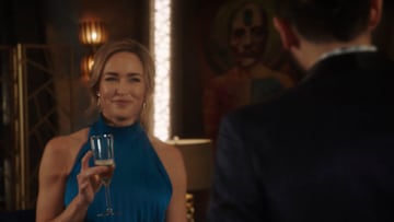 Legends of Tomorrow -- "Bishop's Gambit" -- Image Number: LGN606fg_0048r.jpg -- Pictured: Caity Lotz as Sara Lance/White Canary -- Photo: The CW -- © 2021 The CW Network, LLC. All Rights Reserved.