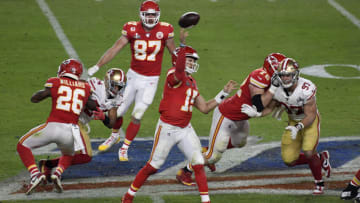MIAMI, FLORIDA - FEBRUARY 02: Patrick Mahomes #15 of the Kansas City Chiefs throws a pass against the San Francisco 49ers in Super Bowl LIV at Hard Rock Stadium on February 02, 2020 in Miami, Florida. The Chiefs won the game 31-20. (Photo by Focus on Sport/Getty Images)