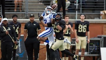 Sep 24, 2016; South Bend, IN, USA; Notre Dame Fighting Irish running back Dexter Williams (2) scores a touchdown as Duke Blue Devils linebacker Joe Giles-Harris (44) defends in the second quarter at Notre Dame Stadium. Mandatory Credit: Matt Cashore-USA TODAY Sports
