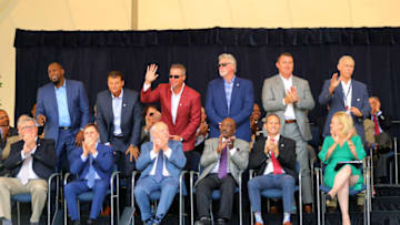 COOPERSTOWN, NY - JULY 28: Inductees Vladimir Guerrero, Trevor Hoffman, Chipper Jones, Jack Morris, Jim Thome, and Alan Trammell acknowledge the crowd during the 2018 Hall of Fame Awards Presentation at the National Baseball Hall of Fame on Saturday July 28, 2018 in Cooperstown, New York. (Photo by Alex Trautwig/MLB Photos via Getty Images)