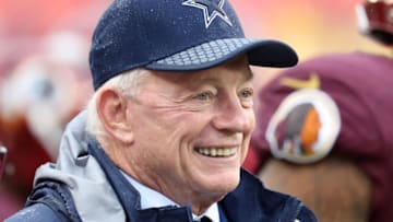LANDOVER, MD - OCTOBER 29: Dallas Cowboys owner Jerry Jones watches warm ups before the start of the Cowboys game against the Washington Redskins at FedEx Field on October 29, 2017 in Landover, Maryland. (Photo by Rob Carr/Getty Images)
