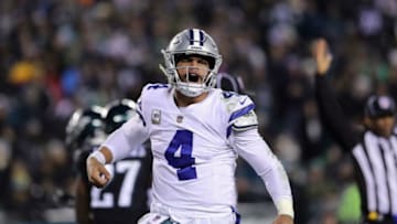 PHILADELPHIA, PA - NOVEMBER 11: Quarterback Dak Prescott #4 of the Dallas Cowboys celebrates rushing 1 yard for a touchdown against the Philadelphia Eagles in the second quarter during the second quarter at Lincoln Financial Field on November 11, 2018 in Philadelphia, Pennsylvania. (Photo by Elsa/Getty Images)
