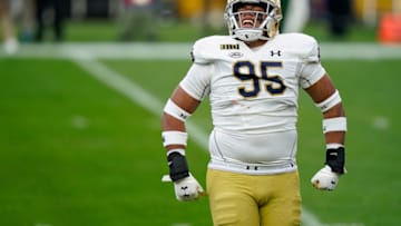 Myron Tagovailoa-Amosa #95 of the Notre Dame Fighting Irish (Photo by Justin Berl/Getty Images)