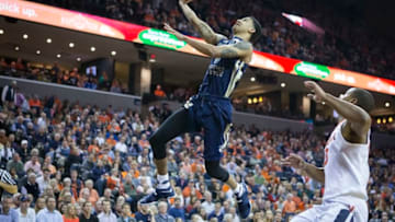 CHARLOTTESVILLE, VA - JANUARY 21: Justin Moore