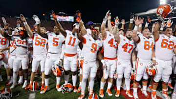 LOUISVILLE, KY - SEPTEMBER 16: Clemson Tigers players celebrate after the game against the Louisville Cardinals at Papa John's Cardinal Stadium on September 16, 2017 in Louisville, Kentucky. Clemson won 47-21. (Photo by Joe Robbins/Getty Images)