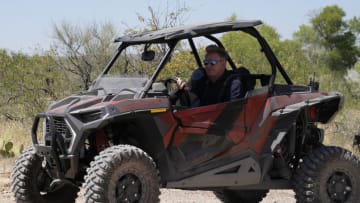 GORDON RAMSAY'S FOOD STARS: L-R: Contestants with host and executive producer Gordon Ramsay in the “Campfire Feast” episode of GORDON RAMSAY'S FOOD STARS airing Wednesday, June 21 (9:00-10:00 PM ET/PT) on FOX. 2022 Fox Media LLC. CR: Greg Gayne/FOX