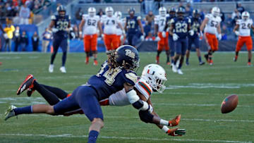 PITTSBURGH, PA - NOVEMBER 24: Avonte Maddox