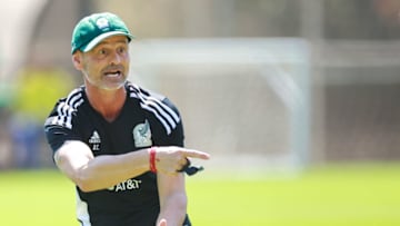 Diego Cocca has just over a week to get El Tri ready for a grudge match against Team USA. (Photo by Hector Vivas/Getty Images)