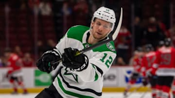 CHICAGO, IL - APRIL 05: Dallas Stars center Radek Faksa (12) warms up prior to a game against the Chicago Blackhawks on April 5, 2019, at the United Center in Chicago, IL. (Photo by Patrick Gorski/Icon Sportswire via Getty Images)
