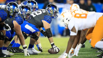 LEXINGTON, KENTUCKY - NOVEMBER 09: The line of scrimmage of the Tennessee Volunteers against the Kentucky Wildcats at Commonwealth Stadium on November 09, 2019 in Lexington, Kentucky. (Photo by Andy Lyons/Getty Images)