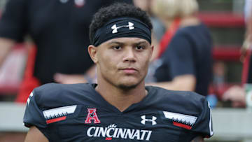 Cincinnati Bearcats linebacker Ivan Pace Jr against Kennesaw State Owls at Nippert Stadium. Getty Images.