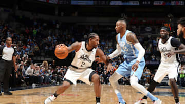 MINNEAPOLIS, MN - DECEMBER 13: Kawhi Leonard #2 of the LA Clippers handles the ball during the game against the Minnesota Timberwolves on December 13, 2019 at Target Center in Minneapolis, Minnesota. NOTE TO USER: User expressly acknowledges and agrees that, by downloading and or using this Photograph, user is consenting to the terms and conditions of the Getty Images License Agreement. Mandatory Copyright Notice: Copyright 2019 NBAE (Photo by David Sherman/NBAE via Getty Images)
