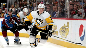 DENVER, CO - DECEMBER 18: Olli Maatta