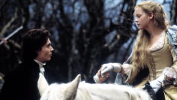 SLEEPY HOLLOW - Freeforms spooktacular 13 Nights of Halloween annual programming event brings the chills and thrills October 19 -31 with your favorite Halloween films. (Paramount) JOHNNY DEPP, CHRISTINA RICCI