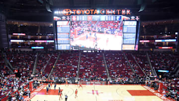HOUSTON, TX - NOVEMBER 11: An overall interior shot of the Toyota Center during the game between the Houston Rockets and the Memphis Grizzlies on November 11, 2017 at the Toyota Center in Houston, Texas. NOTE TO USER: User expressly acknowledges and agrees that, by downloading and or using this photograph, User is consenting to the terms and conditions of the Getty Images License Agreement. Mandatory Copyright Notice: Copyright 2017 NBAE (Photo by Bill Baptist/NBAE via Getty Images)