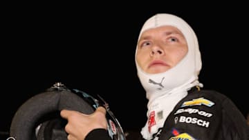 AVONDALE, AZ - APRIL 28: Josef Newgarden, driver of the #2 Team Penske Chevrolet on the grid before qualifying for the Desert Diamond West Valley Phoenix Grand Prix at Phoenix International Raceway on April 28, 2017 in Avondale, Arizona. (Photo by Christian Petersen/Getty Images)