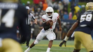 Oct 8, 2016; Annapolis, MD, USA; Houston Cougars quarterback Greg Ward Jr. (1) runs with the ball during the first quarter against the Navy Midshipmen at Navy Marine Corps Memorial Stadium. Mandatory Credit: Tommy Gilligan-USA TODAY Sports