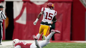 PULLMAN, WA - NOVEMBER 01: Nelson Agholor #15 of the USC Trojans returns the ball for a touchdown against the Washington State Cougars in the first quarter at Martin Stadium on November 1, 2014 in Pullman, Washington. (Photo by William Mancebo/Getty Images)