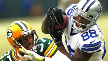 Dallas Cowboys wide receiver Dez Bryant (88) makes a would be catch over Green Bay Packers cornerback Sam Shields (37) late in the fourth quarter on Sunday, Jan. 11, 2015, at Lambeau Field in Green Bay, Wis. The play was ruled a catch but was overturned via instant replay. (Ron Jenkins/Fort Worth Star-Telegram/TNS via Getty Images)