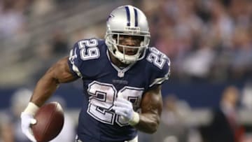 Nov 28, 2013; Arlington, TX, USA; Dallas Cowboys running back DeMarco Murray (29) runs the ball against the Oakland Raiders in the fourth quarter during a NFL football game on Thanksgiving at AT&T Stadium. Dallas beat Oakland 31-24. Mandatory Credit: Tim Heitman-USA TODAY Sports